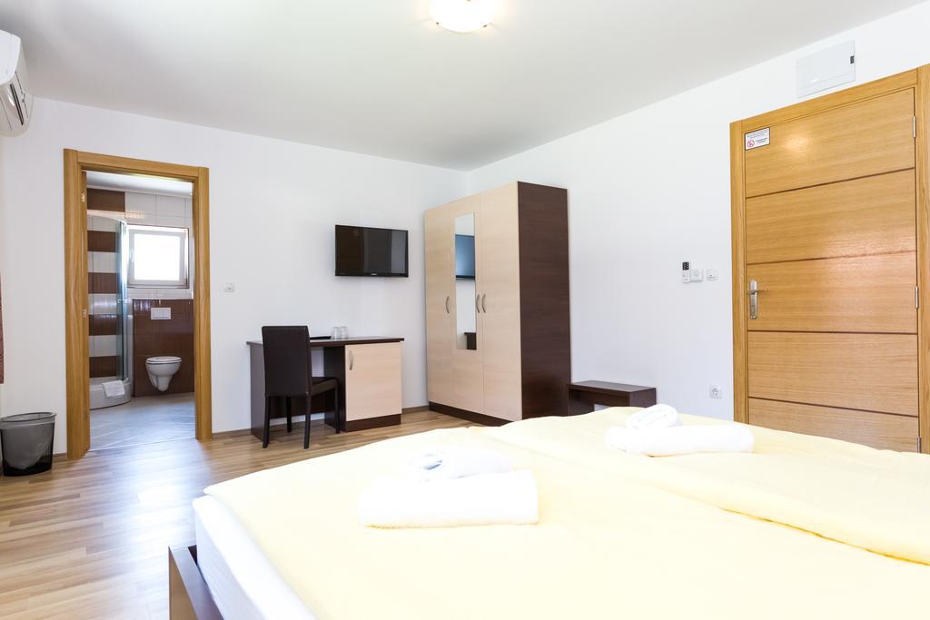 Plitvice Palace Grabovac  Extérieur photo