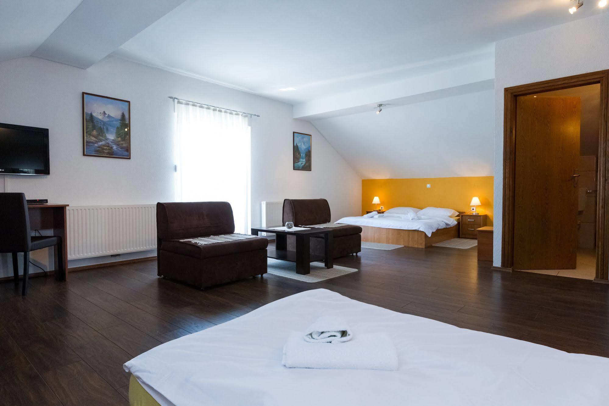 Plitvice Palace Grabovac  Extérieur photo